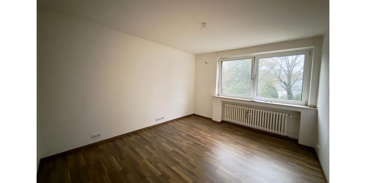 Etagenwohnung Gelsenkirchen - 3 Zimmer, 98 m&sup2;, 760&euro; | Angebot:25625252