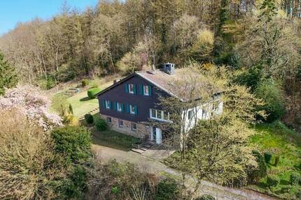 Haus Essen Fischlaken - 9 Zimmer, 203 m&sup2;, 795.000&euro; | Angebot:26289715