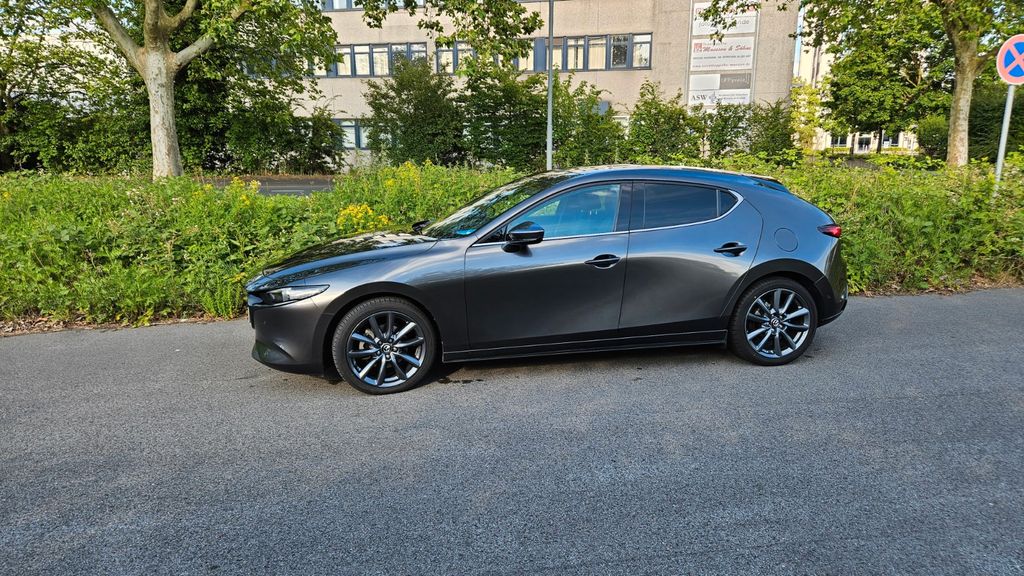 Mazda 3 98.860 km 18.890 &euro; Ratingen 40878
