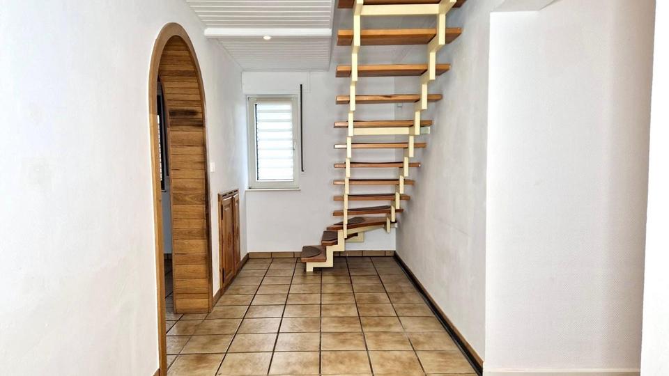 Etagenwohnung Bottrop Ebel - 8 Zimmer, 188 m&sup2;, 1.800&euro; | Angebot:26252928