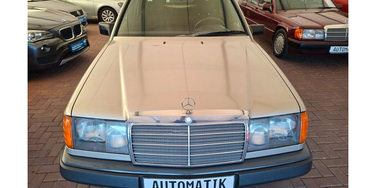 Mercedes-Benz 230 194.520 km 7.490 &euro; Wülfrath 42489