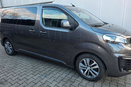 Peugeot Traveller 93.930 km 28.499 &euro; Duisburg 47226
