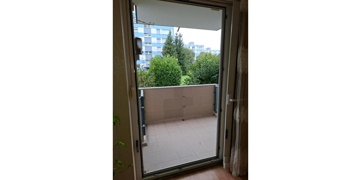 Erdgeschoßwohnung Dormagen Hackenbroich - 4 Zimmer, 91 m&sup2;, 240.000&euro; | Angebot:27535731