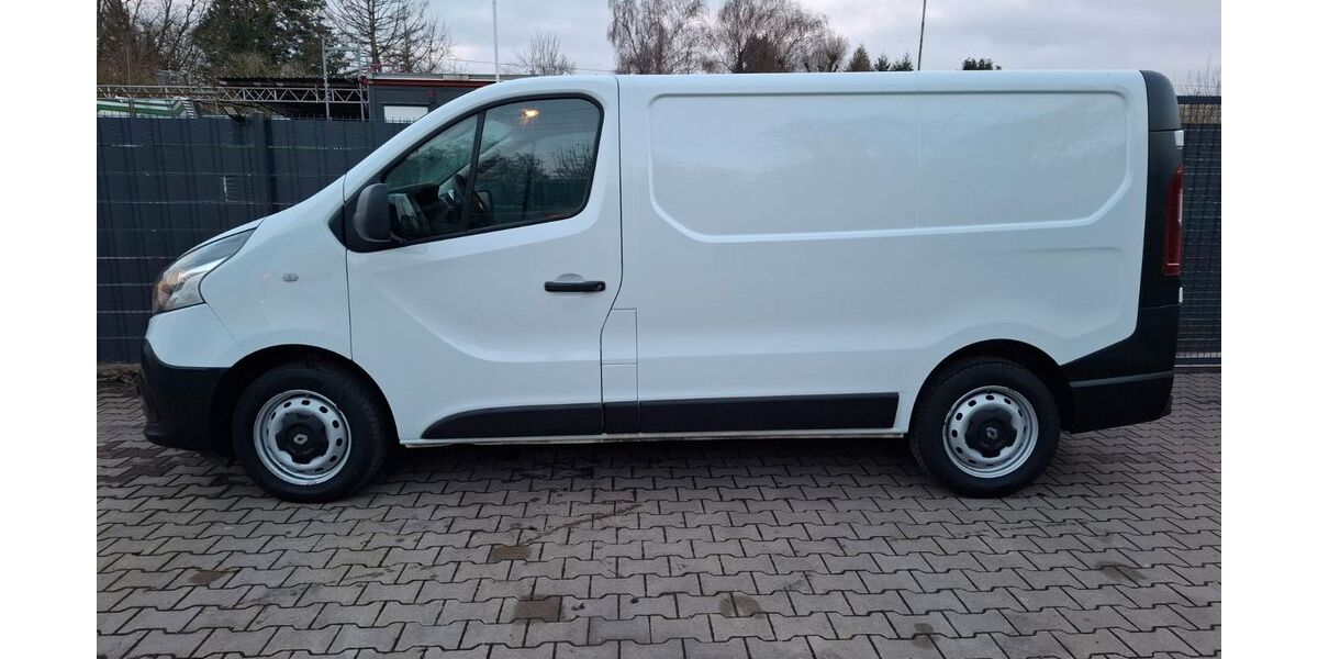 Renault Trafic 112.000 km 10.199 &euro; Düsseldorf 40627