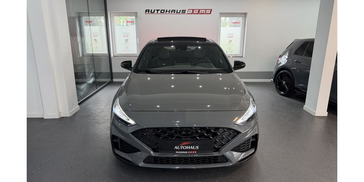 Hyundai i30 27.895 km 32.950 &euro; Remscheid 42857