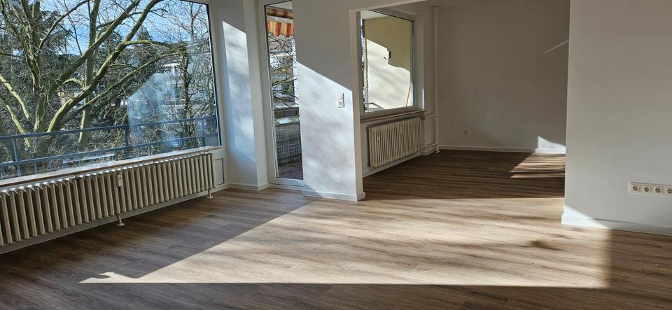Etagenwohnung Düsseldorf Niederkassel - 3.5 Zimmer, 85 m&sup2;, 450.000&euro; | Angebot:27531555