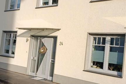 Haus Neukirchen-Vluyn Vluyn - 8 Zimmer, 180 m&sup2;, 489.000&euro; | Angebot:27430332