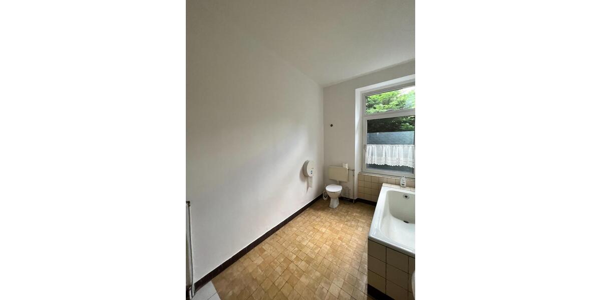 Einfamilienhaus Wuppertal Barmen - 10 Zimmer, 240 m&sup2;, 2.998&euro; | Angebot:24297863