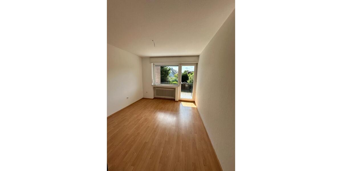 Reihenhaus Meerbusch Kierst - 5.5 Zimmer, 135 m&sup2;, 1.700&euro; | Angebot:26475248
