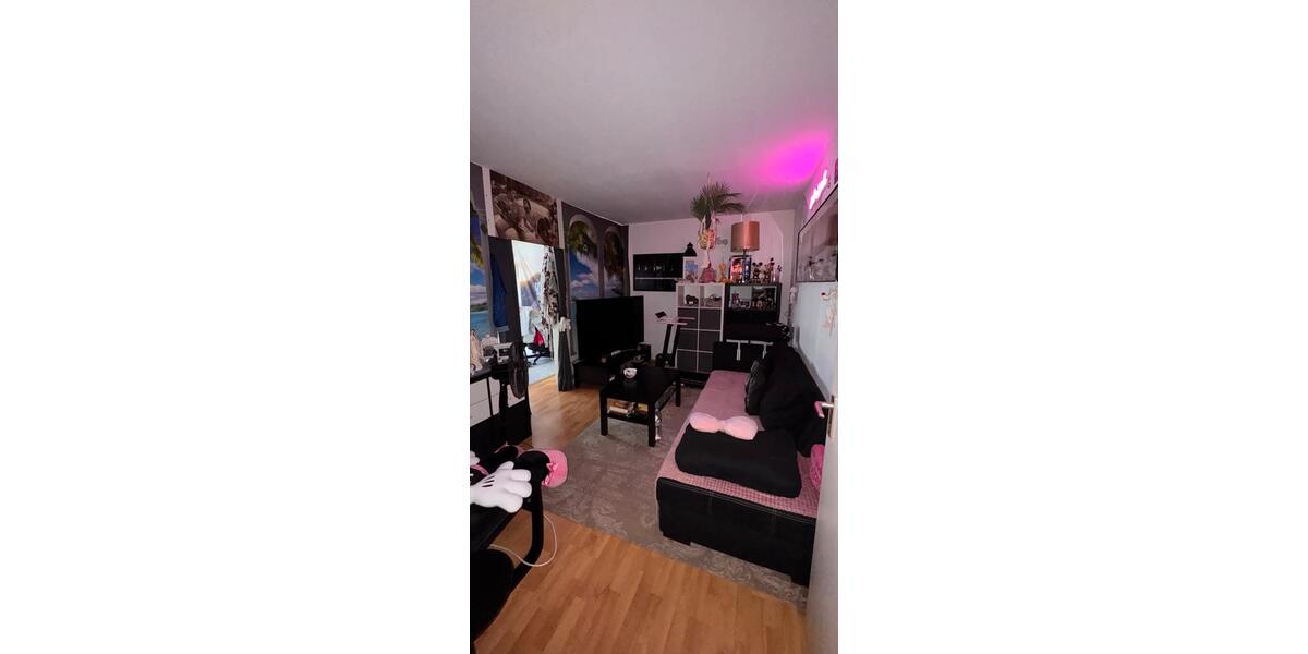 Etagenwohnung Neuss - 4 Zimmer, 85 m&sup2;, 280.000&euro; | Angebot:27197327