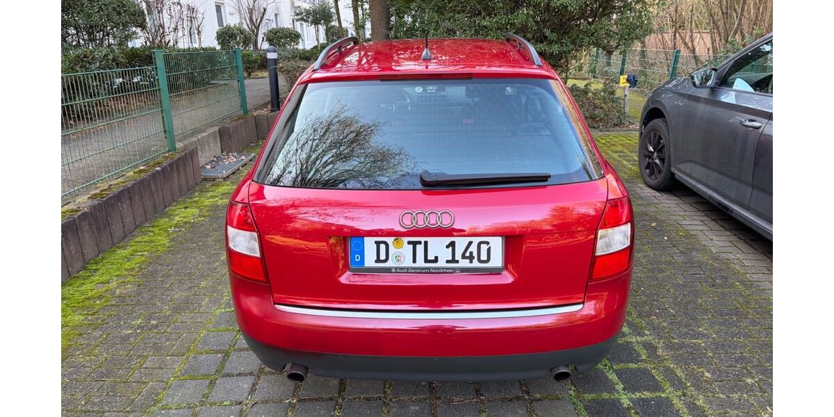 Audi A4 180.000 km 3.499 &euro; Düsseldorf 40625