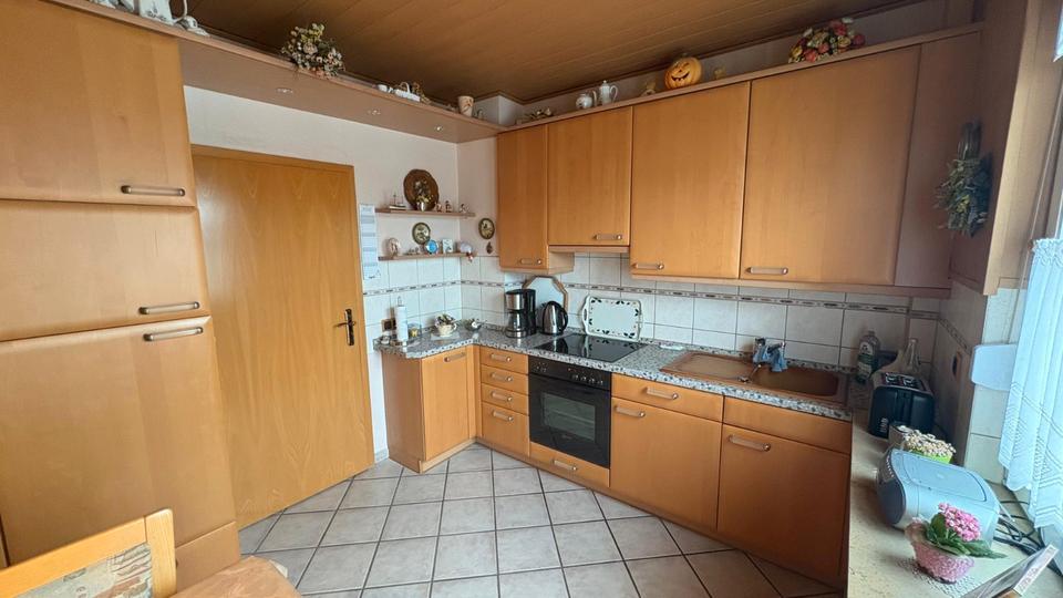 Etagenwohnung Oberhausen - 2.5 Zimmer, 76 m&sup2;, 149.000&euro; | Angebot:27180939