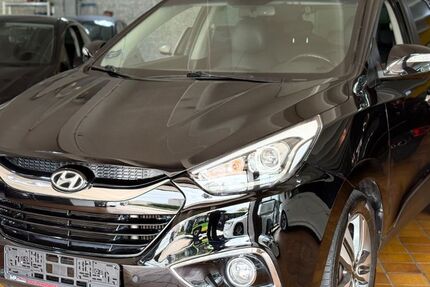 Hyundai ix35 96.000 km 10.990 &euro; Oberhausen 46145