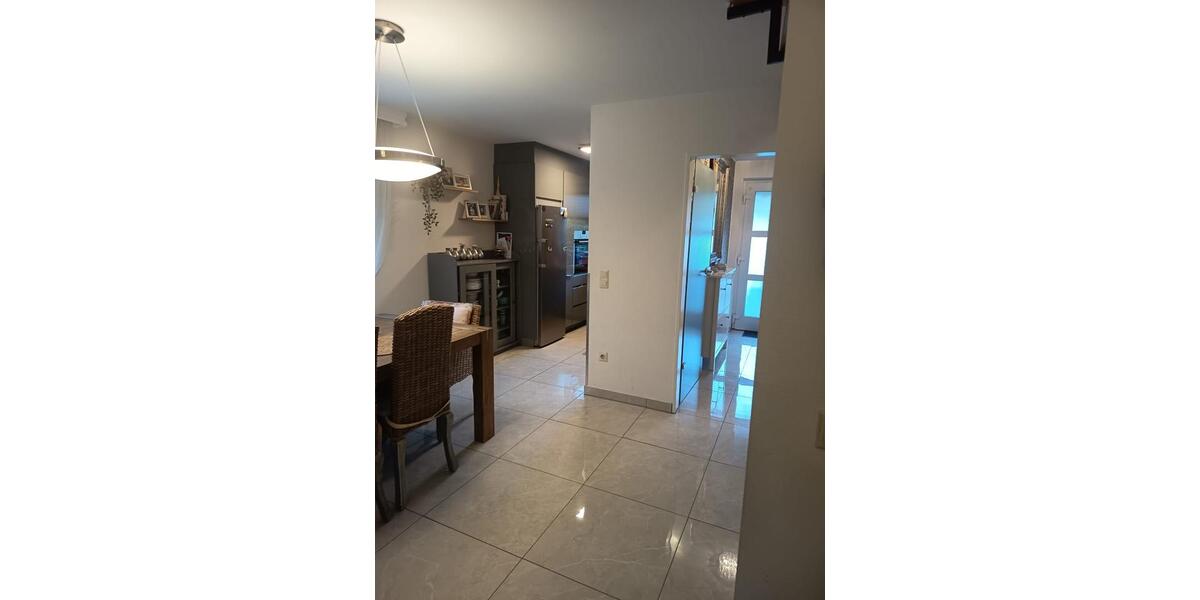 Reihenhaus Krefeld Hüls - 5 Zimmer, 110 m&sup2;, 449.000&euro; | Angebot:25844065