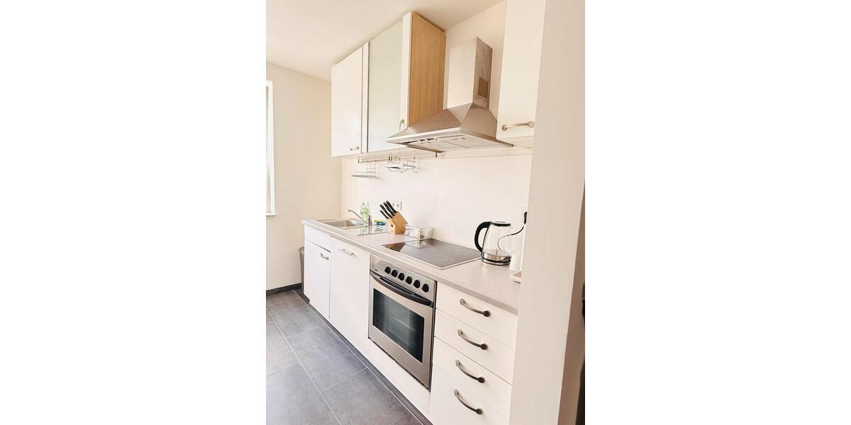 Etagenwohnung Moers - 3 Zimmer, 85 m&sup2;, 18&euro; | Angebot:25999749