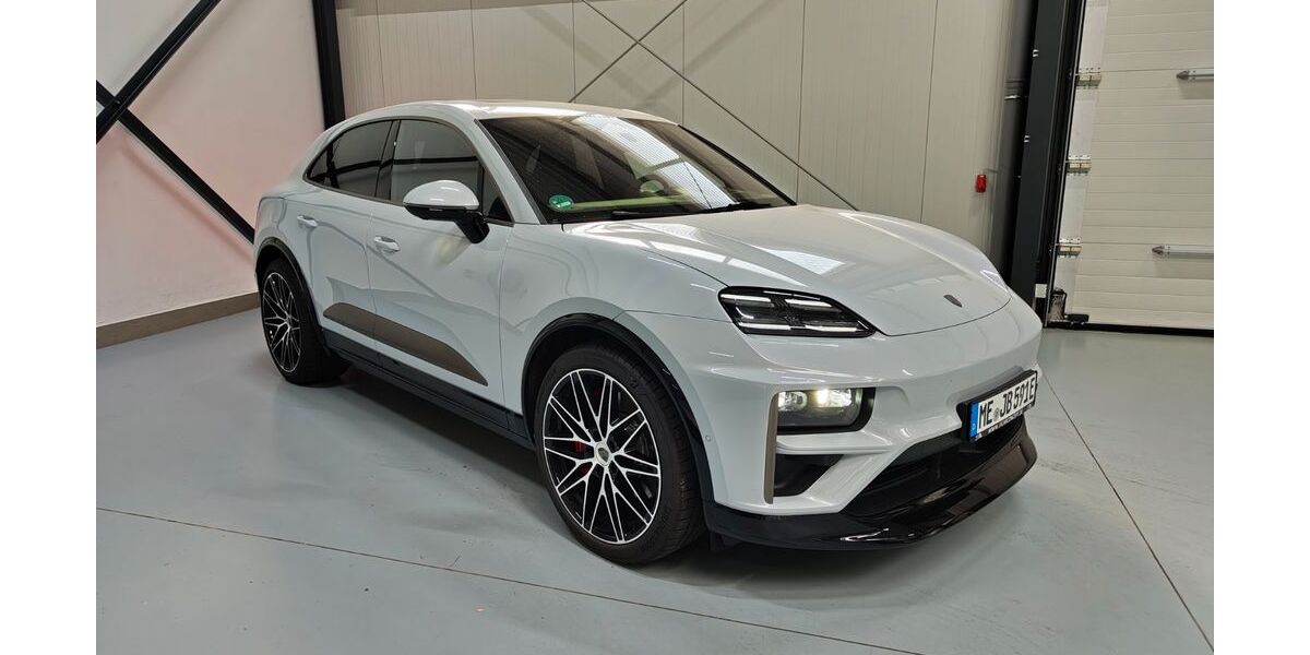 Porsche Macan 5.950 km 118.889 &euro; Haan 42781