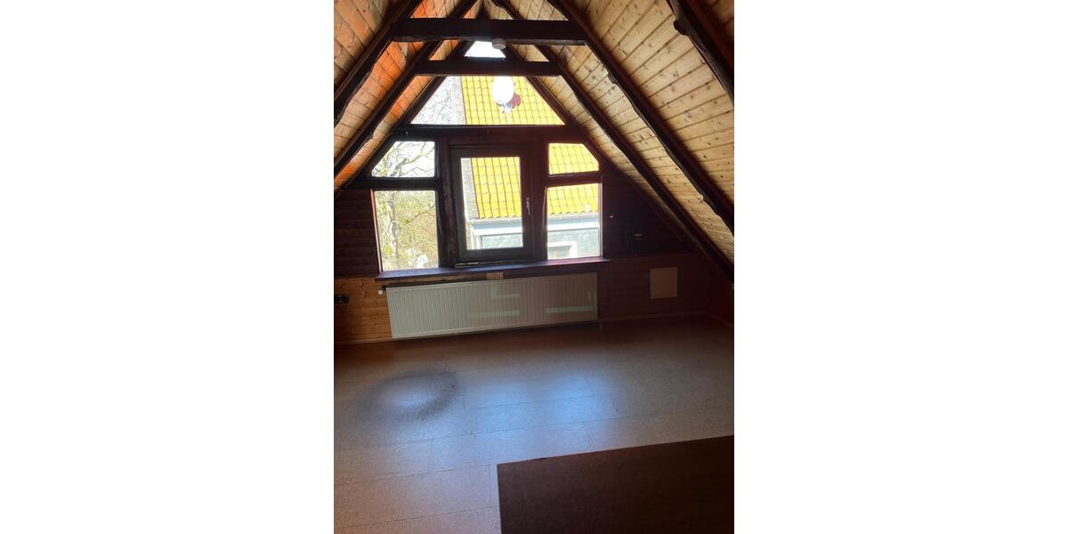 Dachgeschoßwohnung Burscheid - 1 Zimmer, 40 m&sup2;, 670&euro; | Angebot:25405222