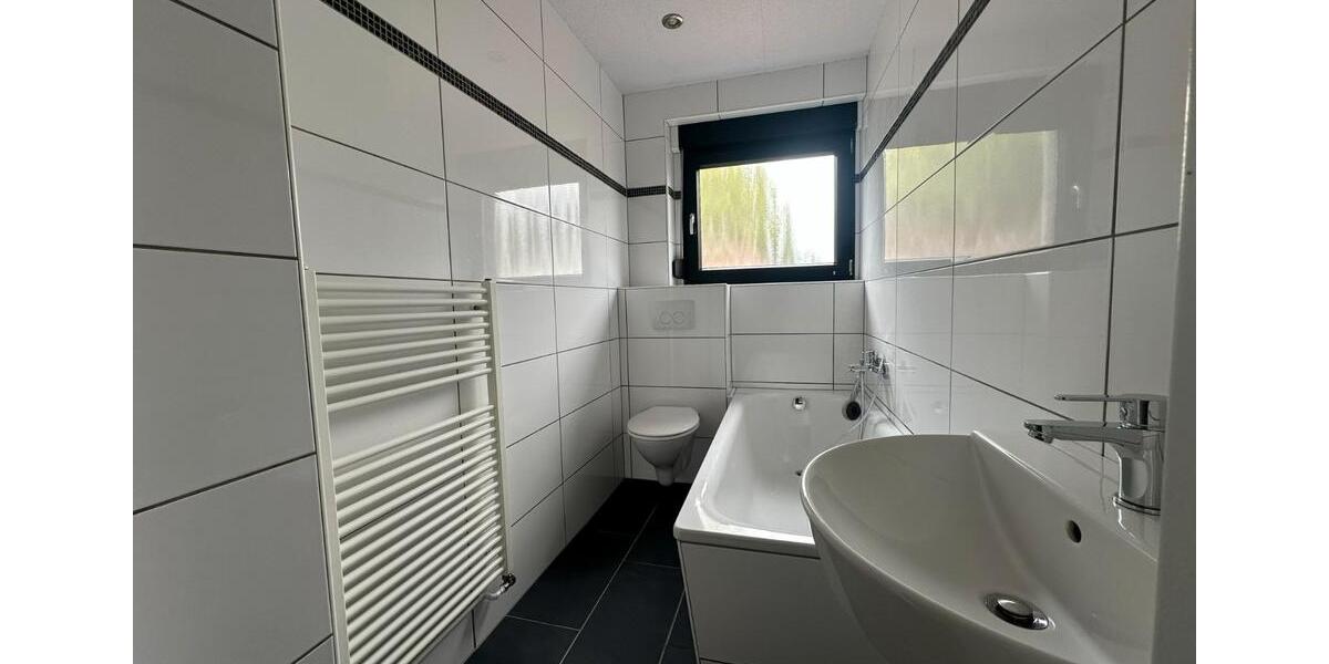 Einfamilienhaus Duisburg Walsum - 7 Zimmer, 150 m&sup2;, 390.000&euro; | Angebot:27537597