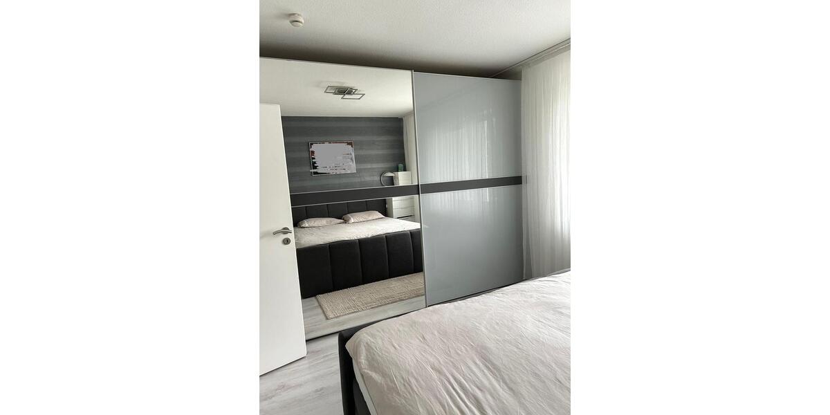 Etagenwohnung Duisburg Mittelmeiderich - 3.5 Zimmer, 65 m&sup2;, 120.000&euro; | Angebot:26585396