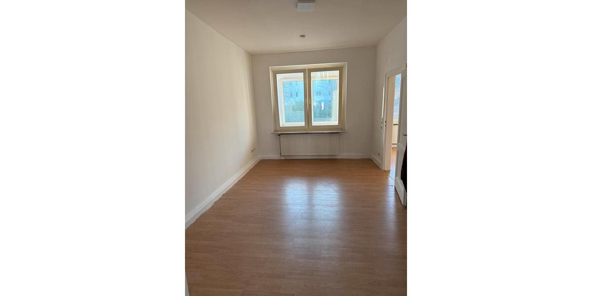 Etagenwohnung Wuppertal Gemarkung Langerfeld - 2 Zimmer, 65 m&sup2;, 420&euro; | Angebot:25806792
