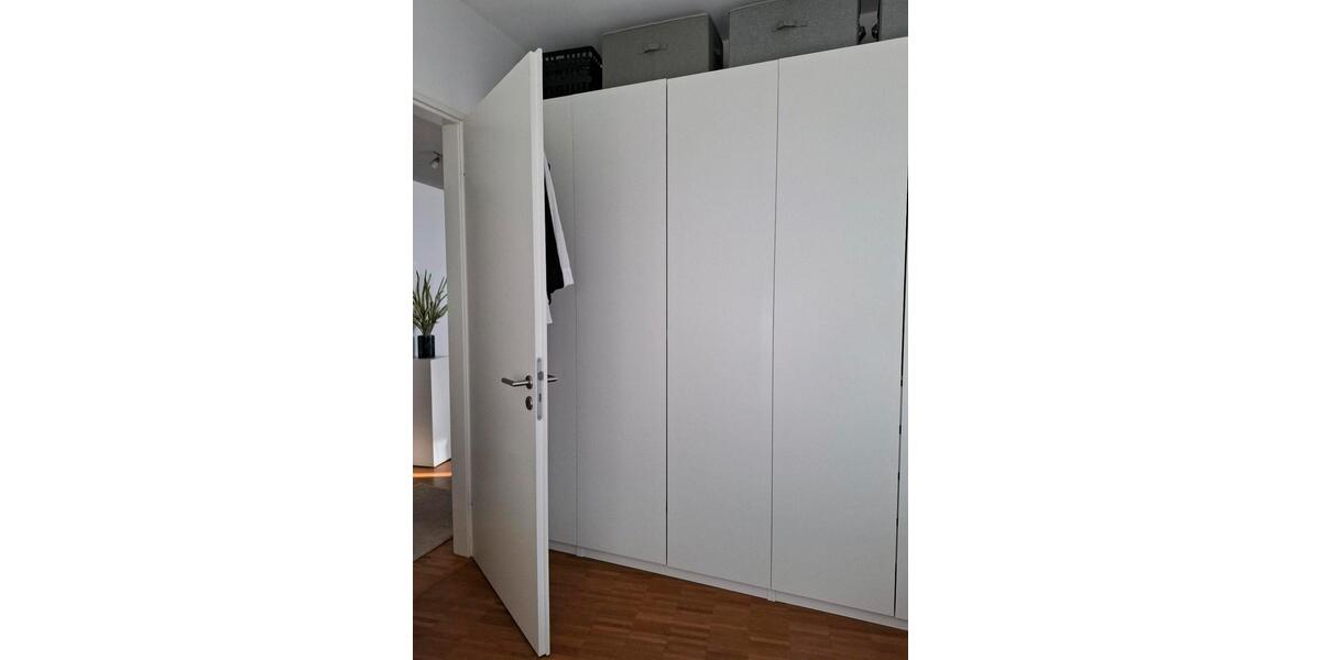 Dachgeschoßwohnung Düsseldorf Stadtbezirk 2 - 2.5 Zimmer, 64 m&sup2;, 1.065&euro; | Angebot:27541070