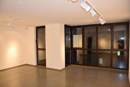 Gewerbeobjekt Düsseldorf Stockum - 2.200&euro; | Angebot:25880620