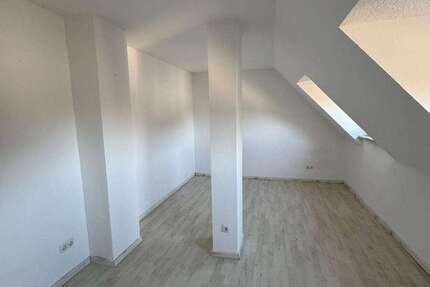 Wohnung Duisburg Wanheimerort - 2 Zimmer, 62 m&sup2;, 380&euro; | Angebot:25830498