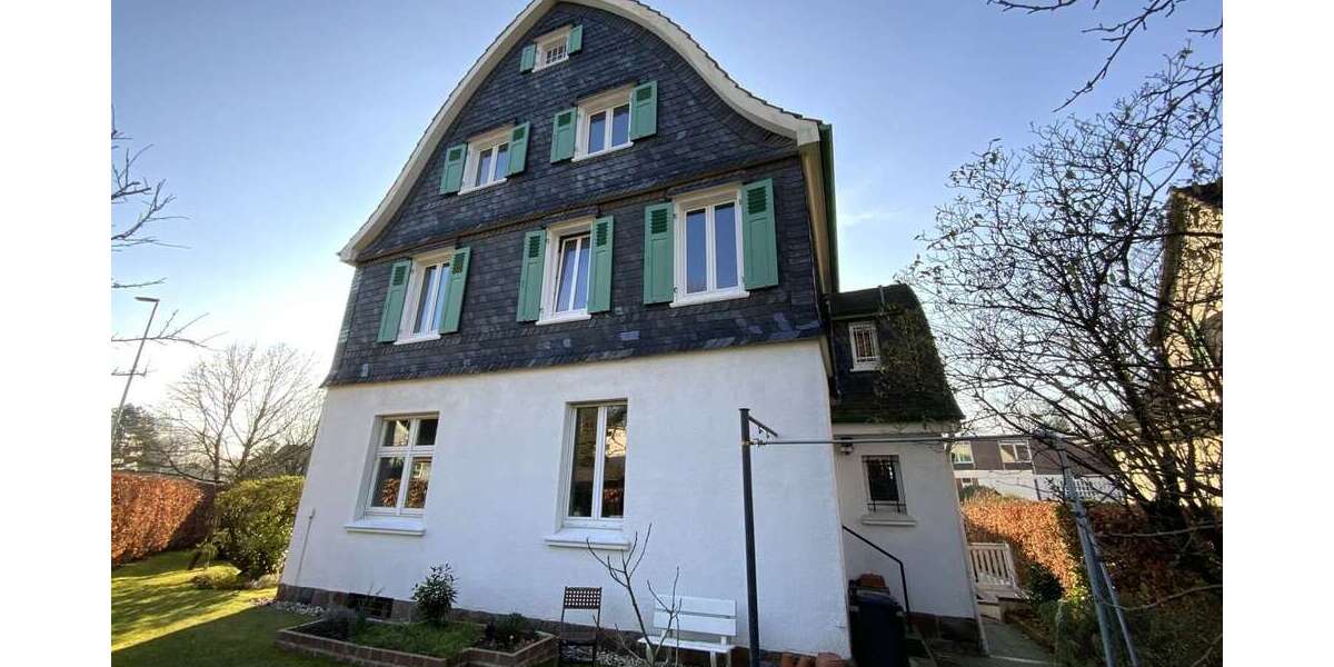 Einfamilienhaus Solingen Wald - 7 Zimmer, 233 m&sup2;, 585.000&euro; | Angebot:25176316