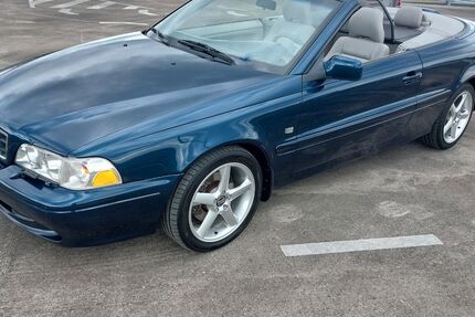 Volvo C70 224.138 km 4.200 &euro; Düsseldorf 40589