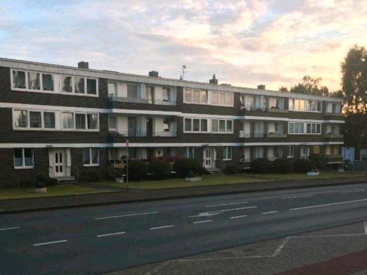 Etagenwohnung Solingen Wald - 3 Zimmer, 83 m&sup2;, 800&euro; | Angebot:26335365