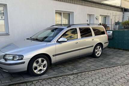 Volvo V70 463.650 km 3.500 &euro; Moers 47443