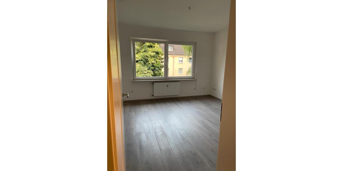 Etagenwohnung Oberhausen - 2 Zimmer, 55 m&sup2;, 490&euro; | Angebot:25369338