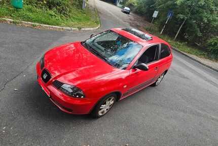 Seat Ibiza 140.000 km 2.800 &euro; Düsseldorf 40229