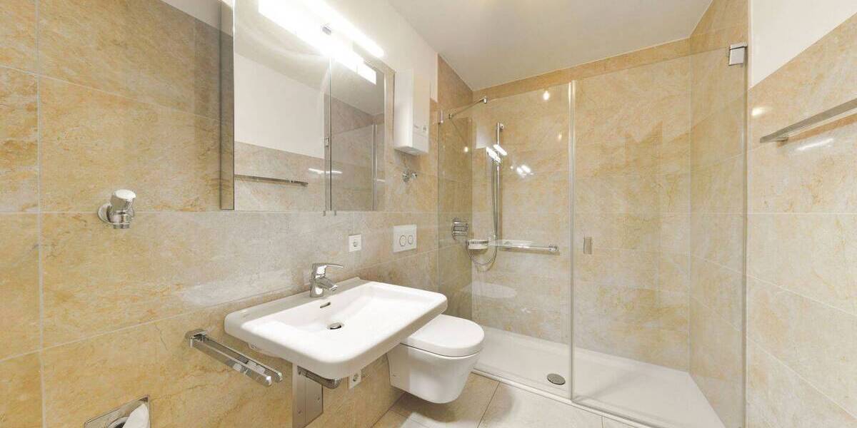 Etagenwohnung Velbert Mitte - 2 Zimmer, 69 m&sup2;, 189.000&euro; | Angebot:26029090