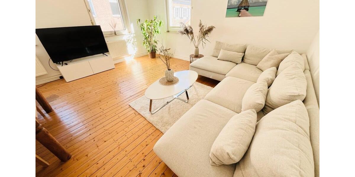 Etagenwohnung Düsseldorf Stadtbezirk 5 - 3 Zimmer, 85 m&sup2;, 1.950&euro; | Angebot:27540788
