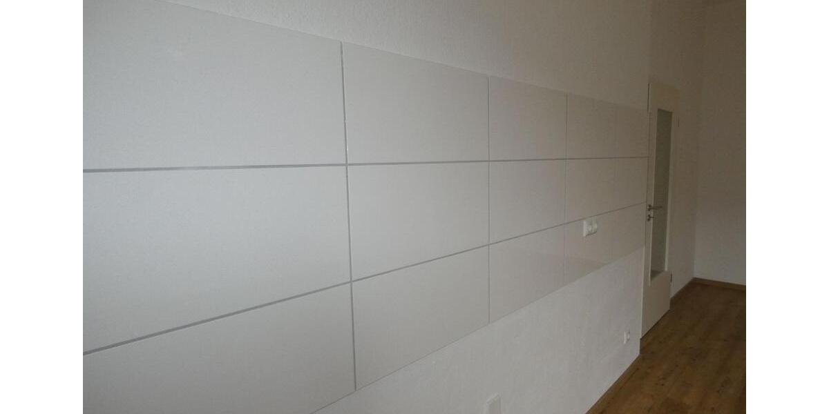 Dachgeschoßwohnung Essen Stadtbezirk III - 2 Zimmer, 56 m&sup2;, 610&euro; | Angebot:25992879