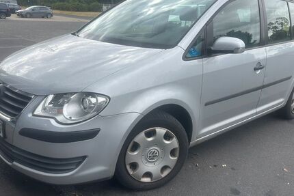 VW Touran 304.000 km 1.999 &euro; Düsseldorf 40231