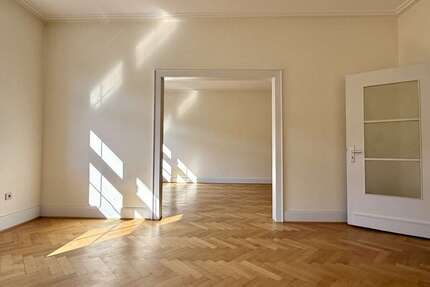 Wohnung Düsseldorf Niederkassel - 3.5 Zimmer, 105 m&sup2;, 1.500&euro; | Angebot:25986267