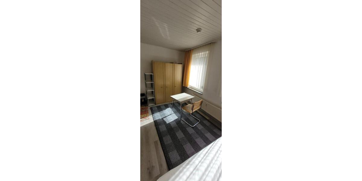 Etagenwohnung Duisburg Laar - 1 Zimmer, 18 m&sup2;, 270&euro; | Angebot:25500881