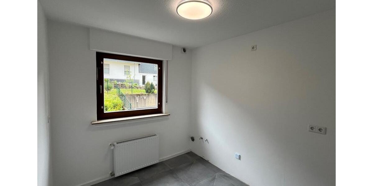 Etagenwohnung Remscheid Lüttringhausen - 2 Zimmer, 66 m&sup2;, 158.000&euro; | Angebot:26614311