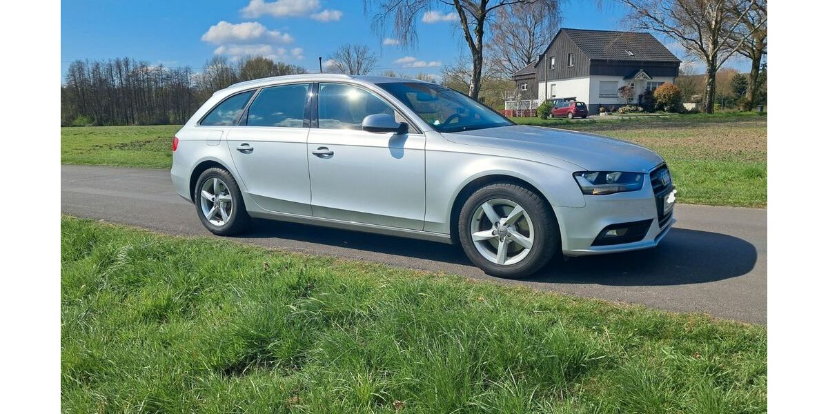 Audi A4 92.500 km 12.600 &euro; Gelsenkirchen 45892