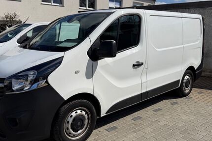 Opel Vivaro 104.924 km 11.000 &euro; Hilden 40721