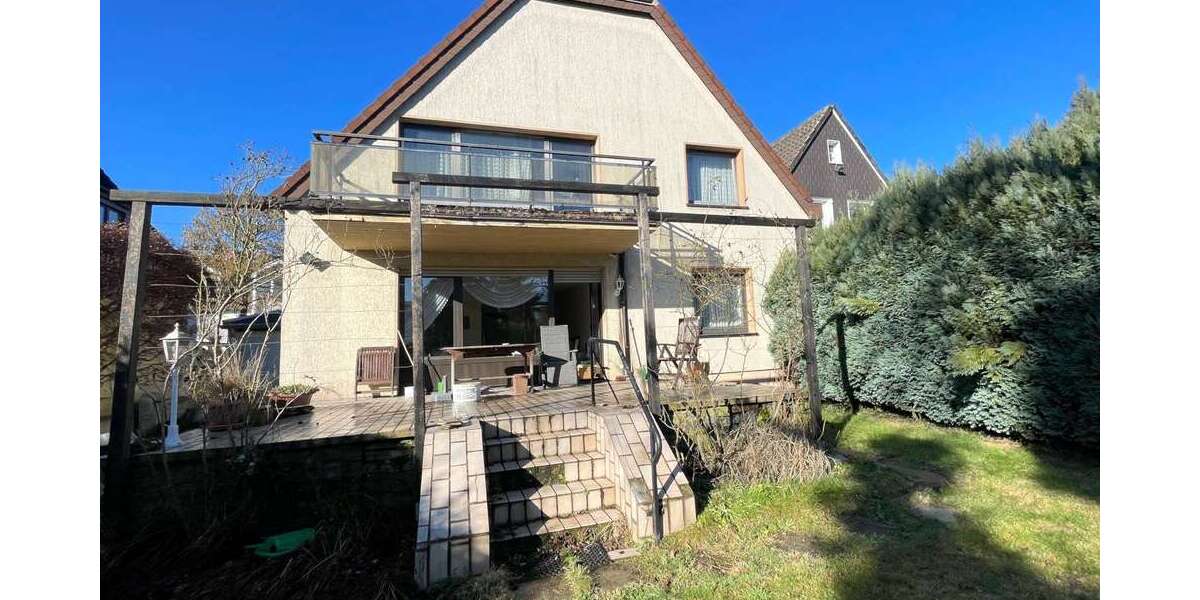 Einfamilienhaus Essen Stadtbezirk VIII - 4.5 Zimmer, 101 m&sup2;, 650.000&euro; | Angebot:25997832