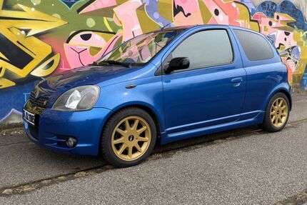 Toyota Yaris 184.800 km 3.500 &euro; Gelsenkirchen-Buer 45894
