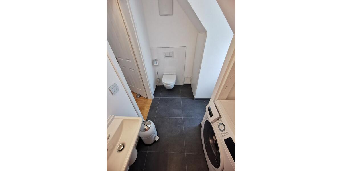 Etagenwohnung Düsseldorf - 2 Zimmer, 71 m&sup2;, 1.600&euro; | Angebot:24827333