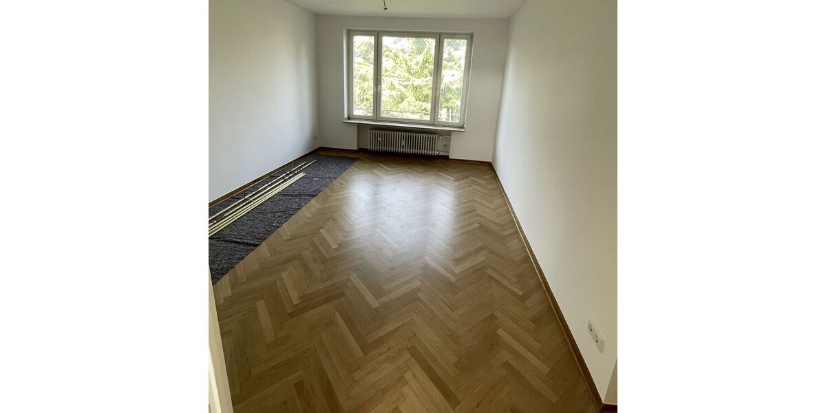 Beste Lage in Oberkassel mit Traumblick auf den Rhein - Maisonettenwohnung Düsseldorf Oberkassel | Angebot:26964483
