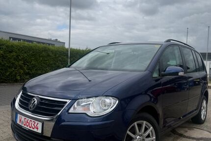VW Touran 213.309 km 5.990 &euro; Wuppertal 42329