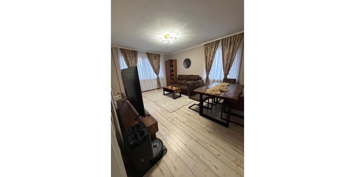 Etagenwohnung Duisburg Mittelmeiderich - 2 Zimmer, 72 m&sup2;, 800&euro; | Angebot:27565942
