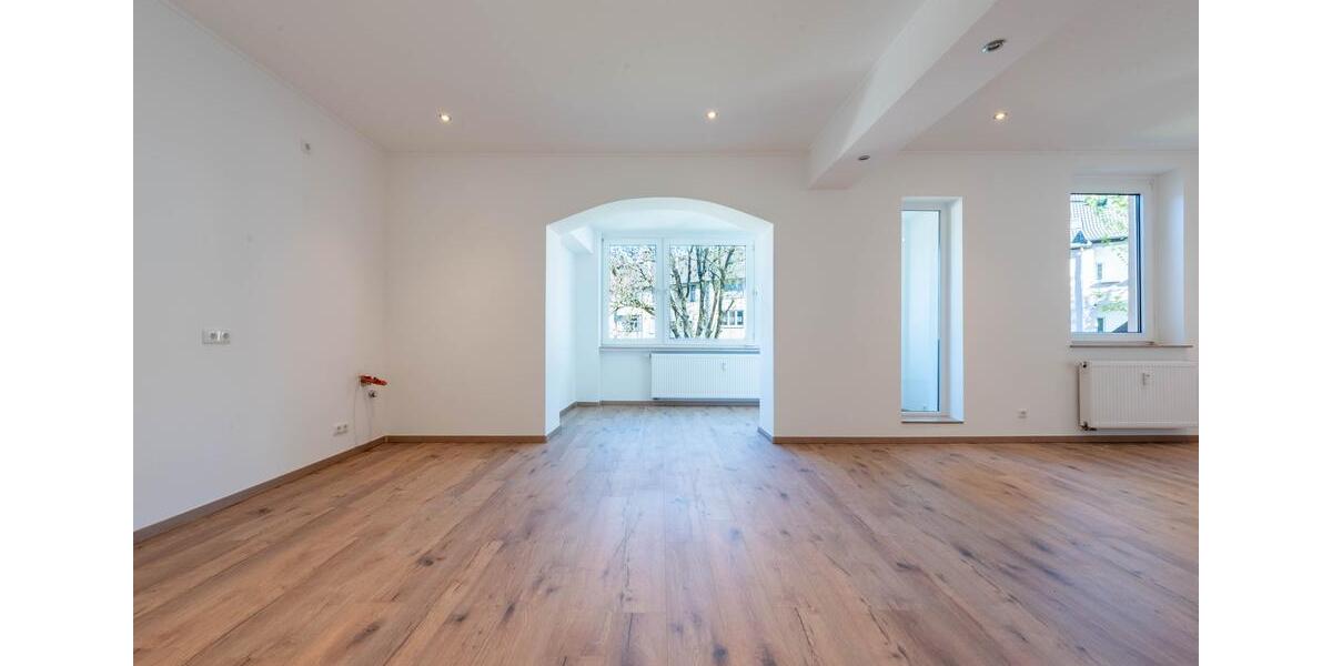 Etagenwohnung Essen Stadtbezirk III - 4 Zimmer, 95 m&sup2;, 930&euro; | Angebot:26313521