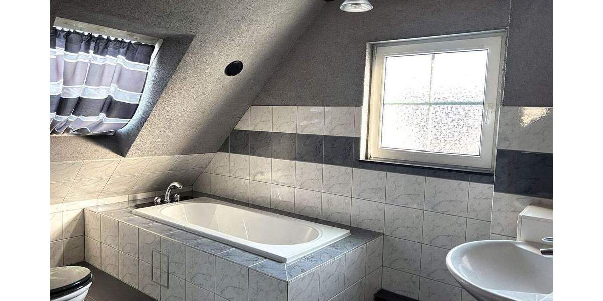 Einfamilienhaus Hilden Kalstert - 3 Zimmer, 125 m&sup2;, 595.000&euro; | Angebot:25772600